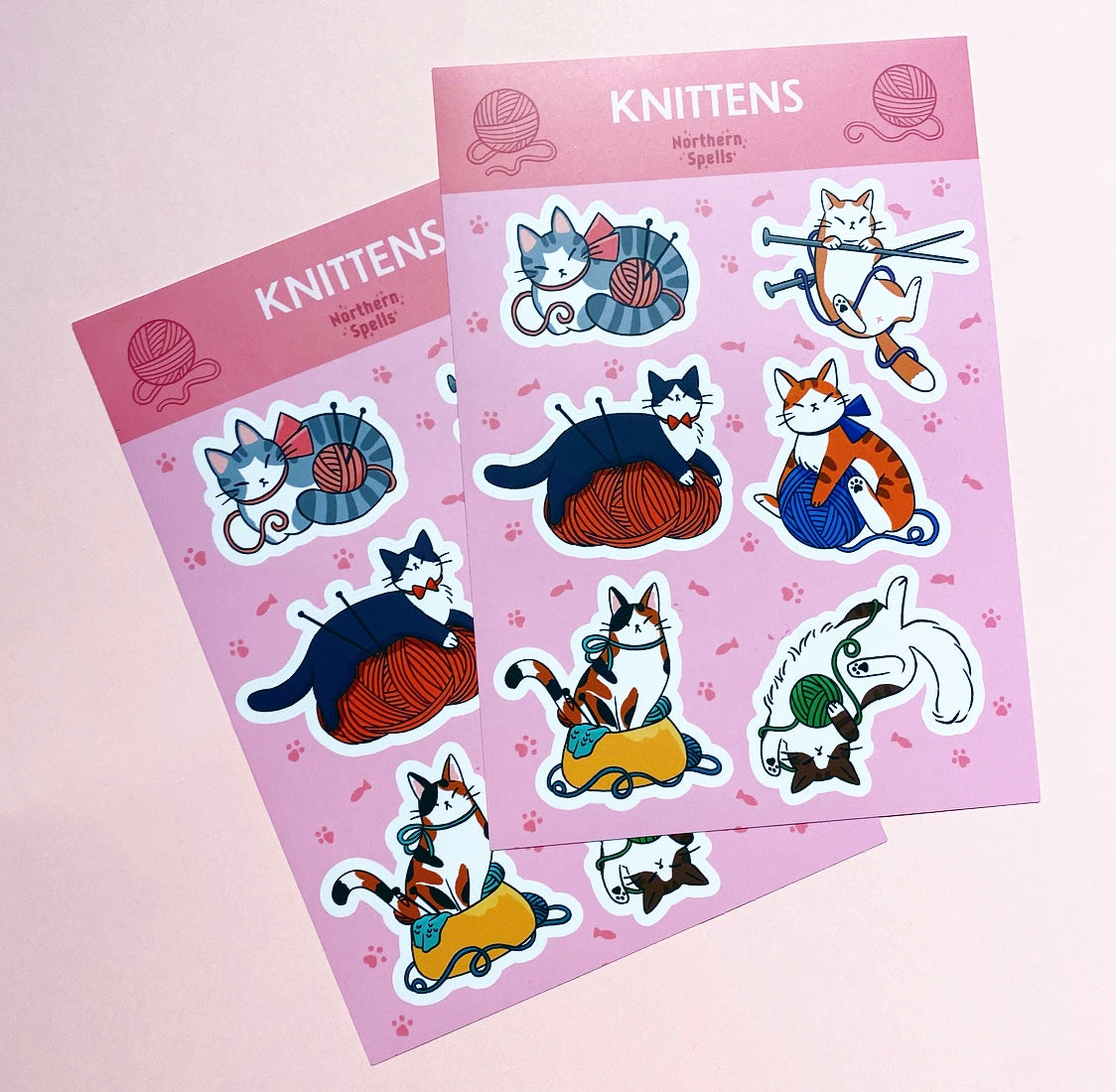 Knittens klistremerkeark