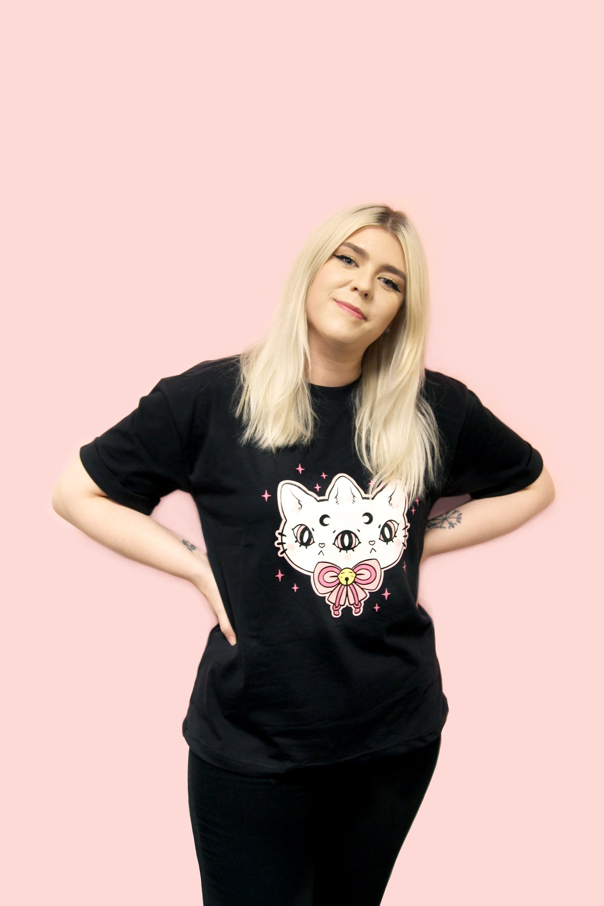 Magical Kitten T-skjorte – Sort