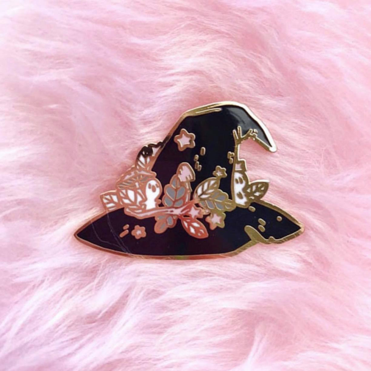 Witch’s Hat Pin