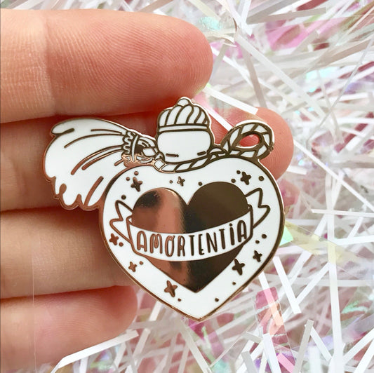Amortentia White pin